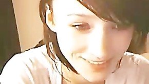 Cute Brunnette Teen Fingering On Cam