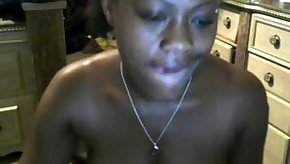 Web Cam: Hood Bitch Twerking