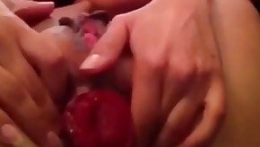 Teen pump her anus with huge prolapse
